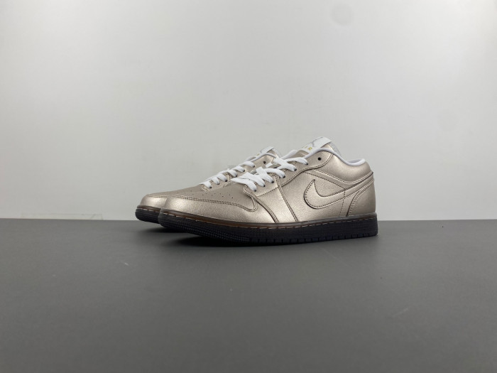Air Jordan 1 Low SE Metallic Zinc (Women''s) HQ3529-099