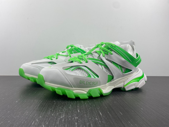 BLCG Track Trainer white green glow 542023 W3RL1 9035