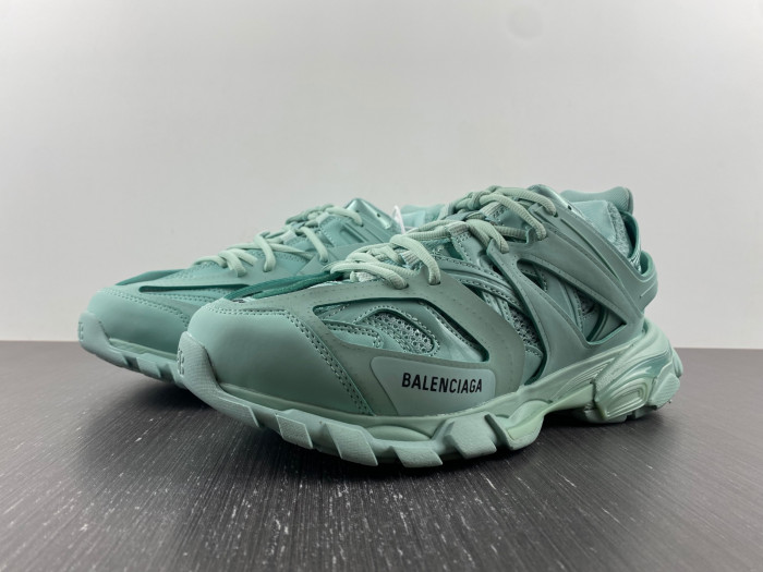 BLCG Track Trainer ice blue 542023 W2LA2 4010