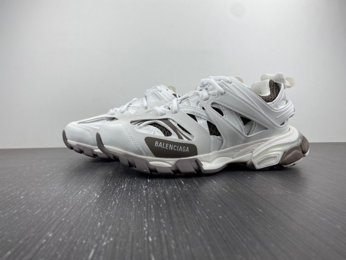 BLCG Track Trainer White Silver 542436 W5CB2 0609