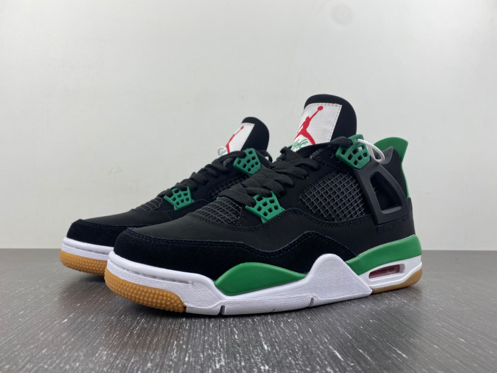 Nike SB x Air Jordan 4 Black and Green DR5415-030