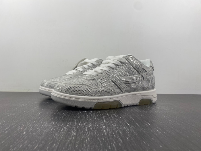 OFW SNEAKER