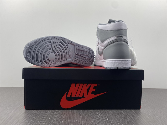 Air Jordan 1 High OG "Stealth" 555088-037