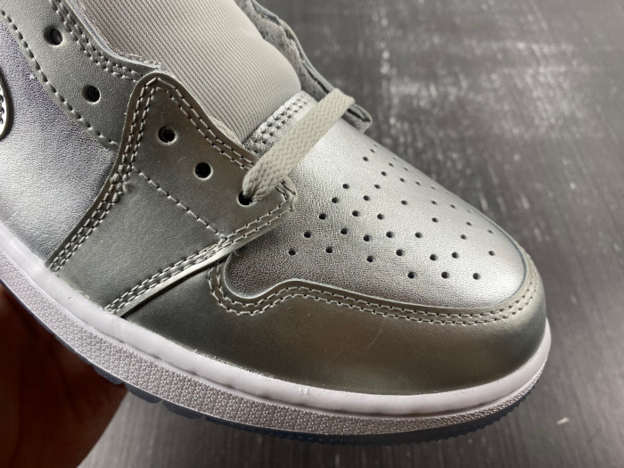 Air Jordan 1 High Golf Gift Giving Metallic Silver FD6815-001