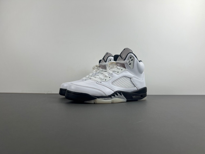Air Jordan 5 Retro Reverse Metallic DD0587-110