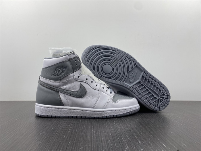 Air Jordan 1 High OG "Stealth" 555088-037