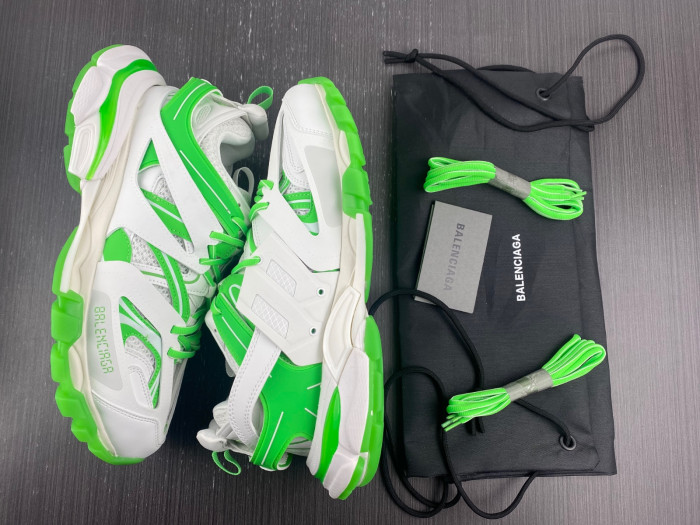 BLCG Track Trainer white green glow 542023 W3RL1 9035