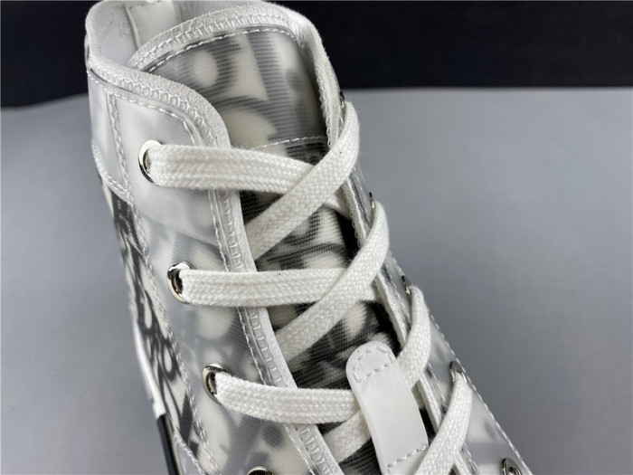 D10R B23 High Top Logo Oblique Sneakers
