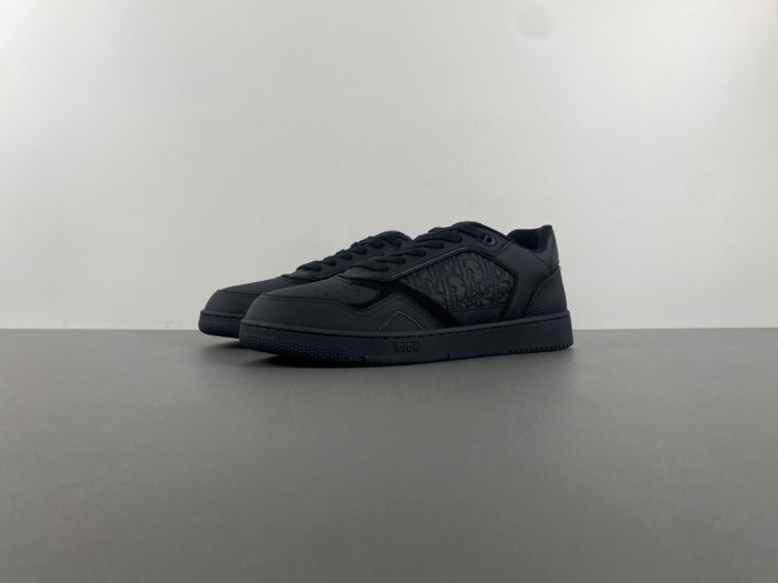 D10R B27 Sneaker