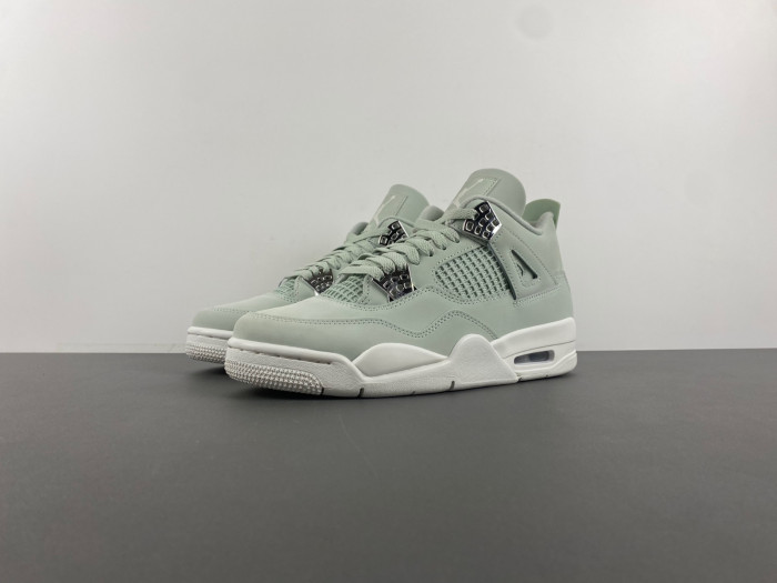 Air Jordan 4 WMNS 