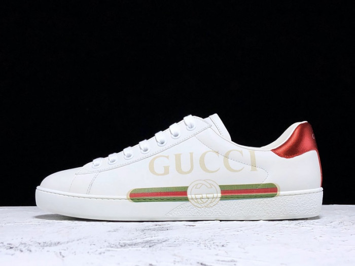 Gu66 Ace Embroidered Low-Top Sneaker white with logo