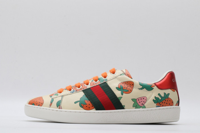 Gu66 Ace Embroidered Low-Top Sneaker