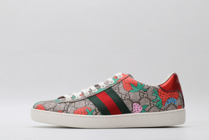 Gu66 Ace Embroidered Low-Top Sneaker