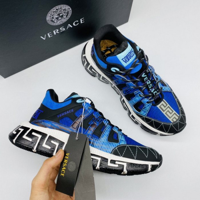 VERS SNEAKERS