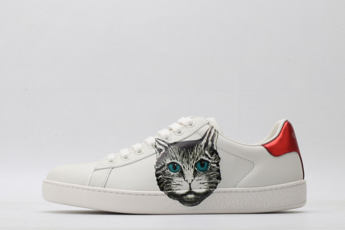Gu66 Ace Embroidered Low-Top Sneaker
