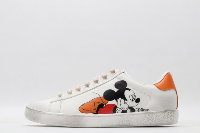 Gu66 Ace Embroidered Low-Top Sneaker