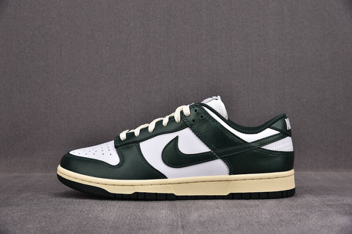 Nike Dunk Low Vintage Green (W) DQ8580-100