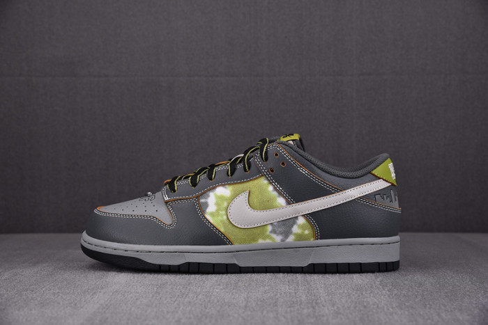 Nike SB Dunk Low HUF Wait, What!? (Friends and Family) FD8775-002