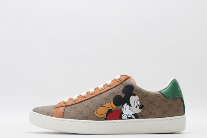 Gu66 Ace Embroidered Low-Top Sneaker