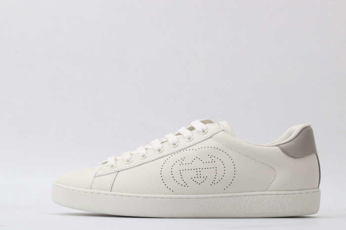 Gu66 Ace Embroidered Low-Top Sneaker