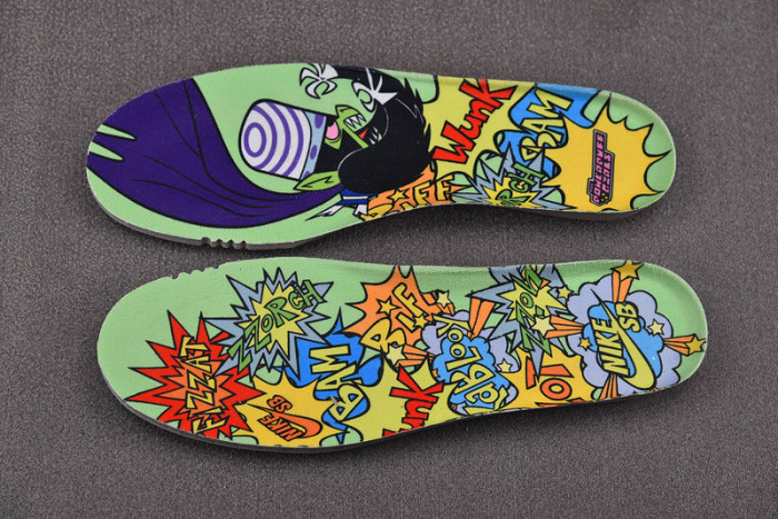 Nike The Powerpuff Girls x Dunk Low Pro SB QS 
