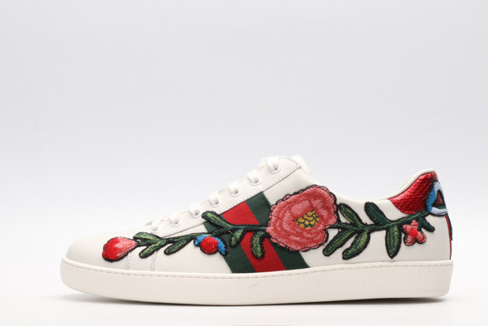 Gu66 Ace Embroidered Low-Top Sneaker
