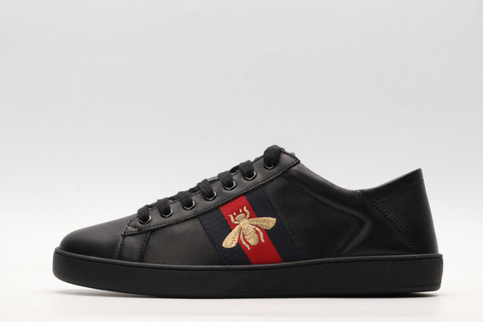 Gu66 Ace Embroidered Low-Top Sneaker