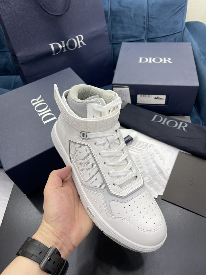 D10R B27 Sneaker