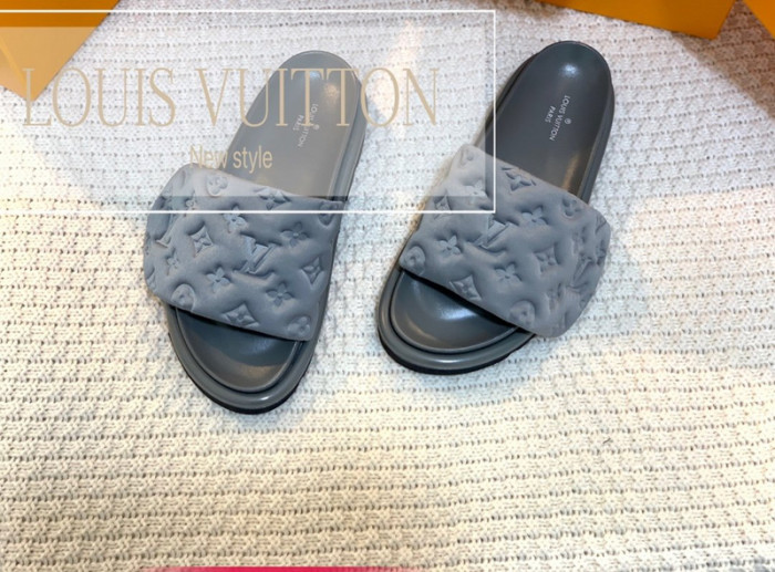 Lou1su1tt slides