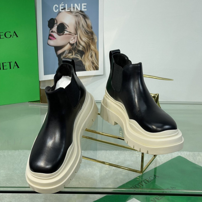 bo*te*ga Ve*ne*ta boots