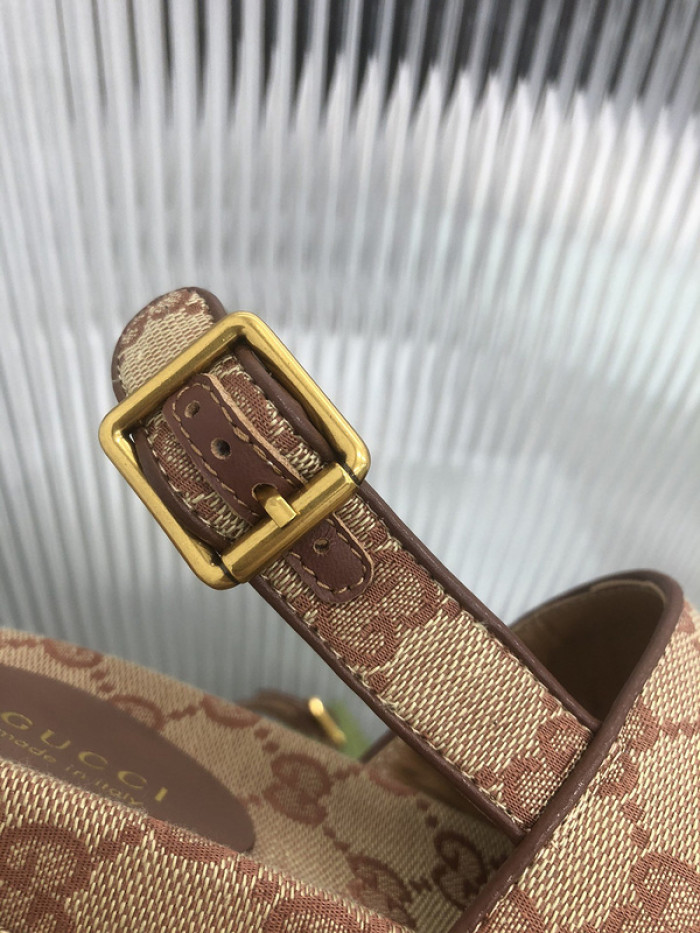Gu66 SLIPPERS