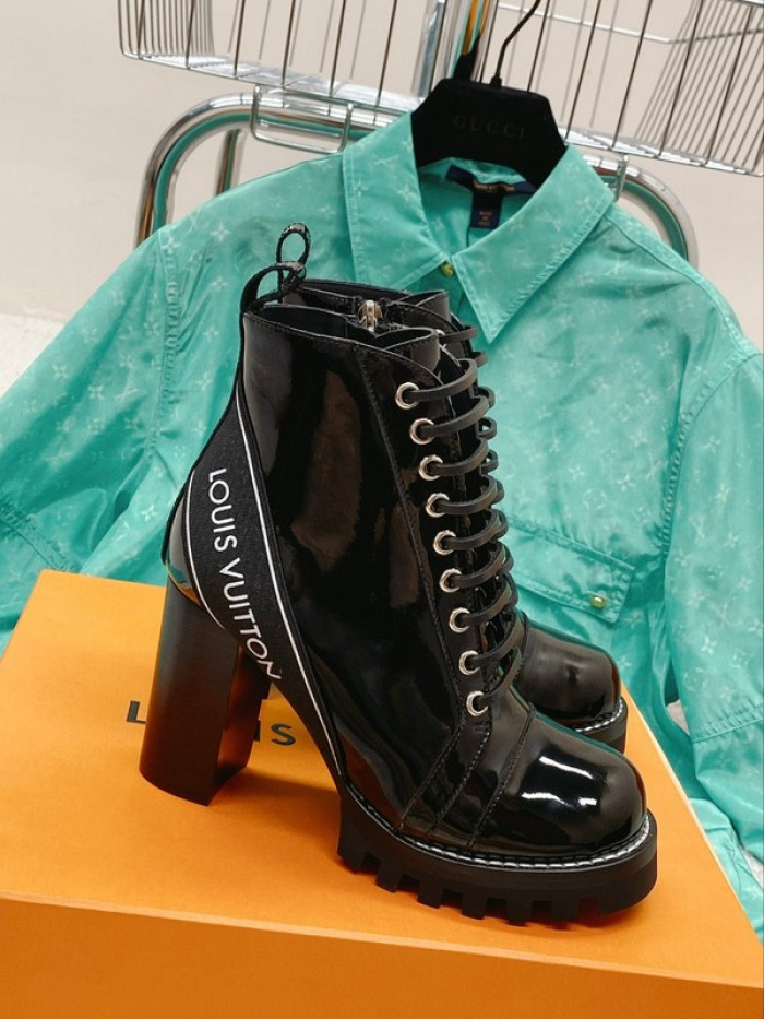 lou1su1tt Boots