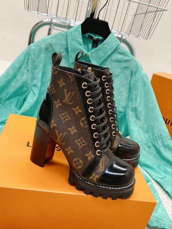 lou1su1tt Boots