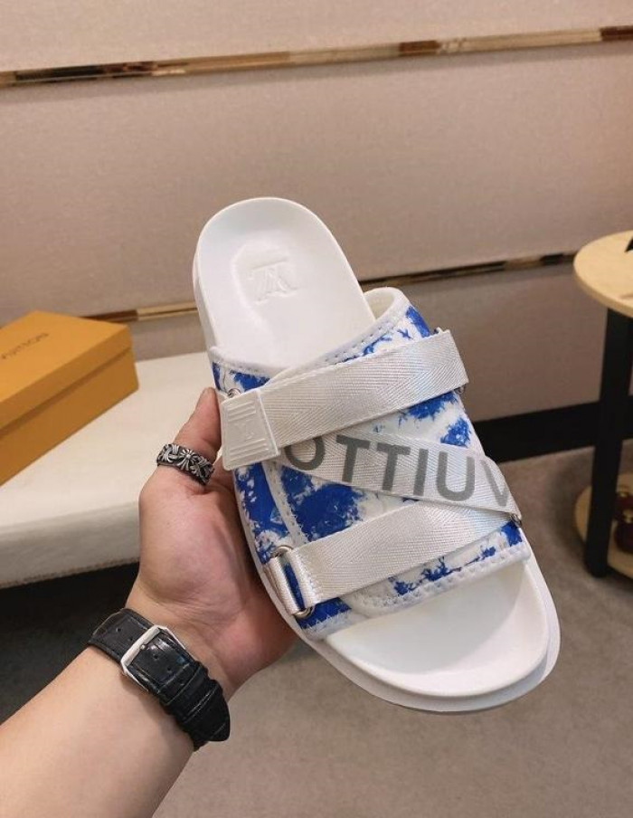 Lou1su1tt slides