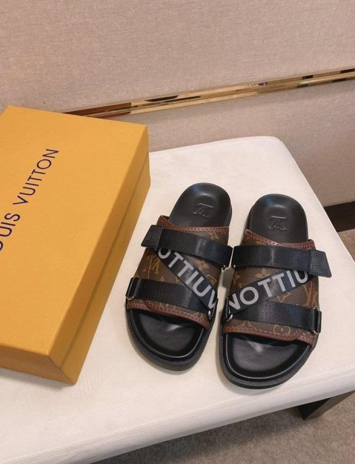 Lou1su1tt slides