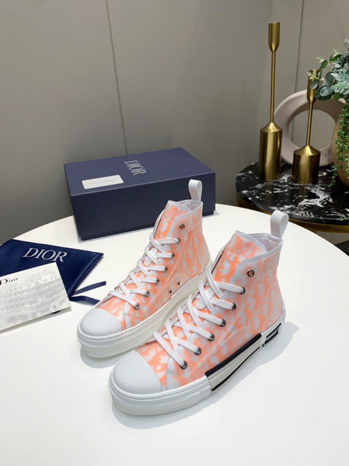 D10R B23 Oblique High Top Sneaker