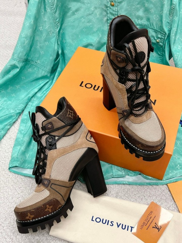 lou1su1tt Boots