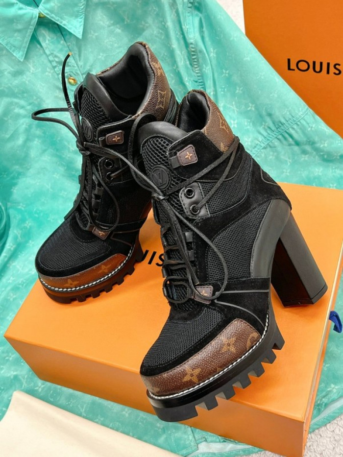 lou1su1tt Boots