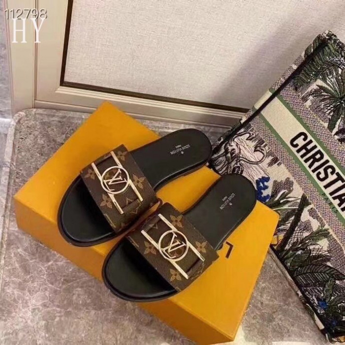 Lou1su1tt slides