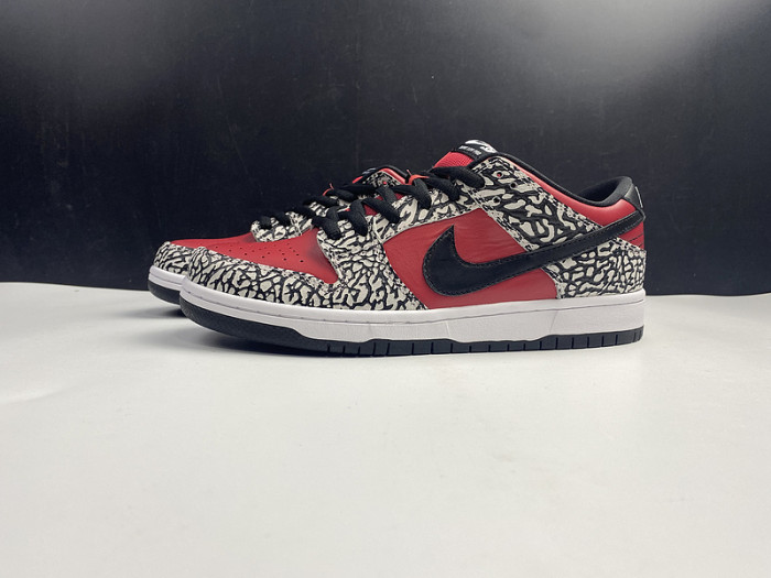 nike dunk sb low S*p*e red cement (2012) 313170-600