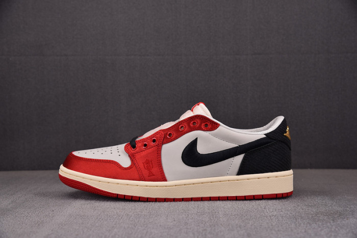 Air Jordan 1 Retro Low OG Trophy Room Away FN0432-100