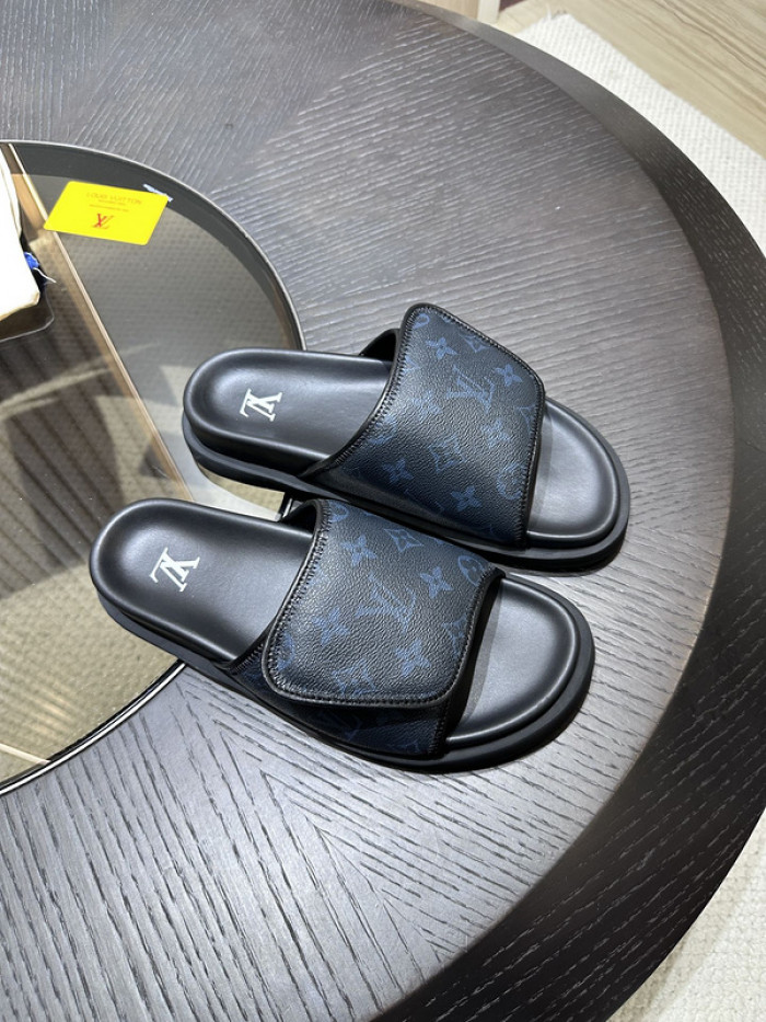 Lou1su1tt slides