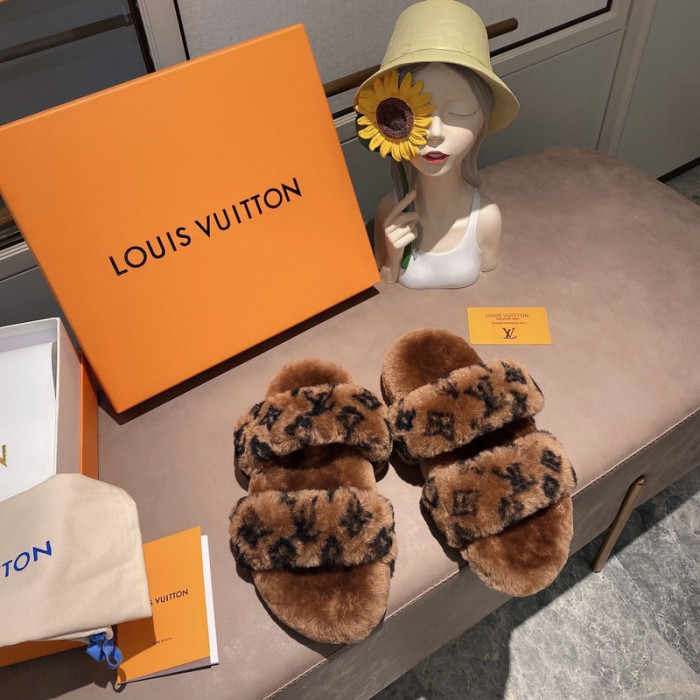 Lou1su1tt slides