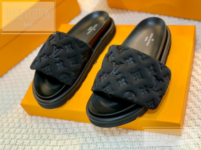 Lou1su1tt slides