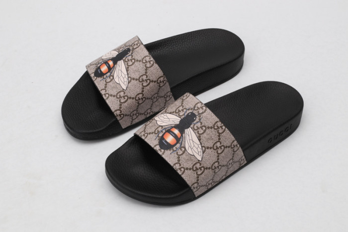 Gu66 SLIPPERS