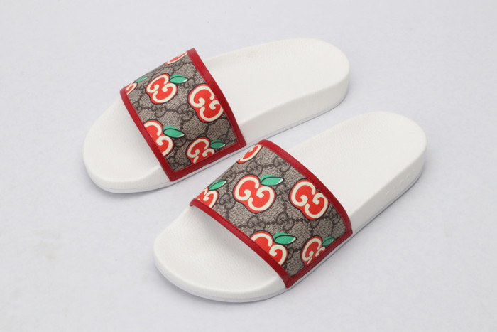 Gu66 SLIPPERS