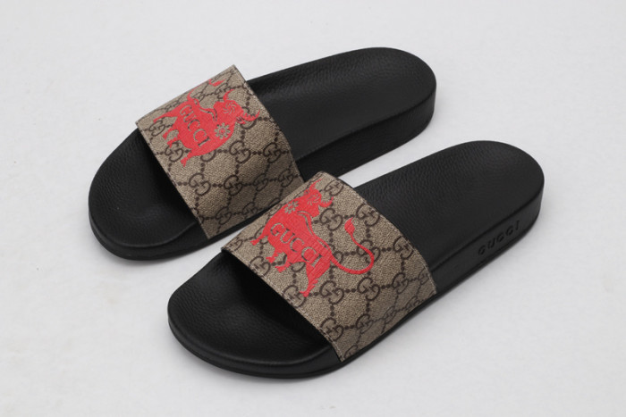 Gu66 SLIPPERS