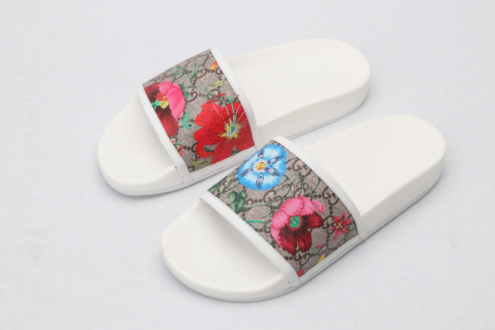Gu66 SLIPPERS