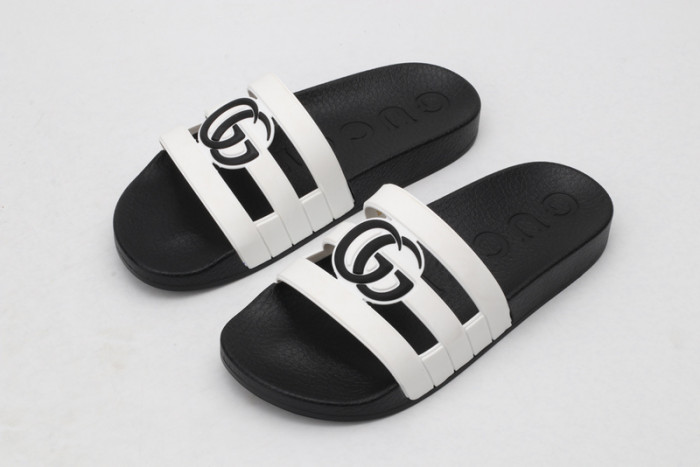 Gu66 SLIPPERS