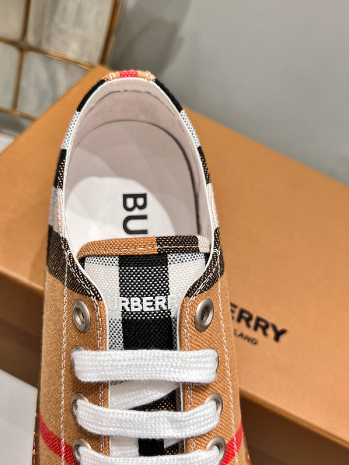 BUR SNEAKER